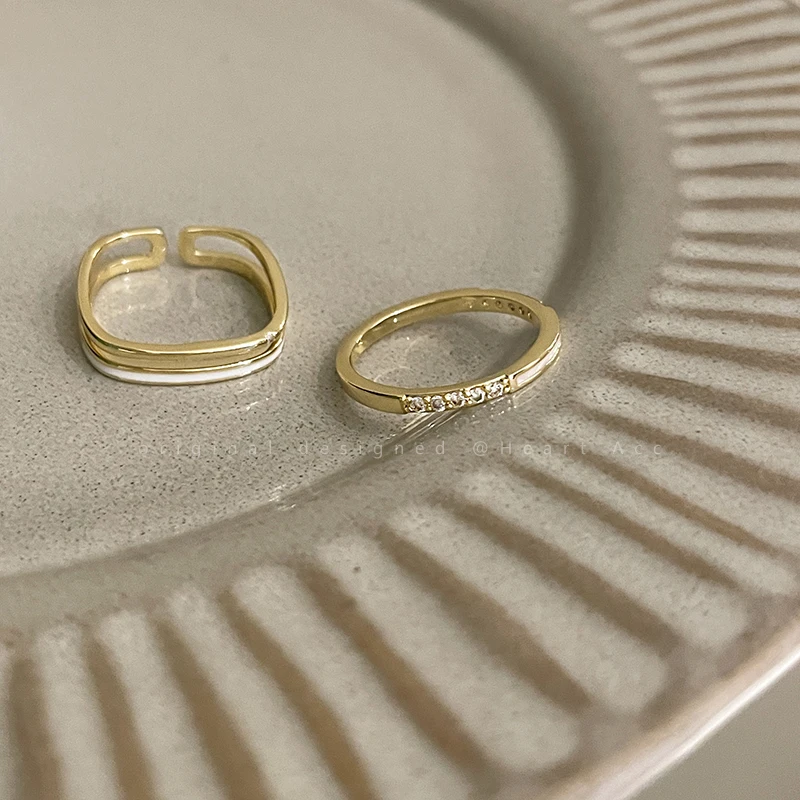 

Korean New Fashion Ring For Womens Minimalist Light Luxury Retro Elegant Temperament Copper Alloy Adjustable Jewelry Gift