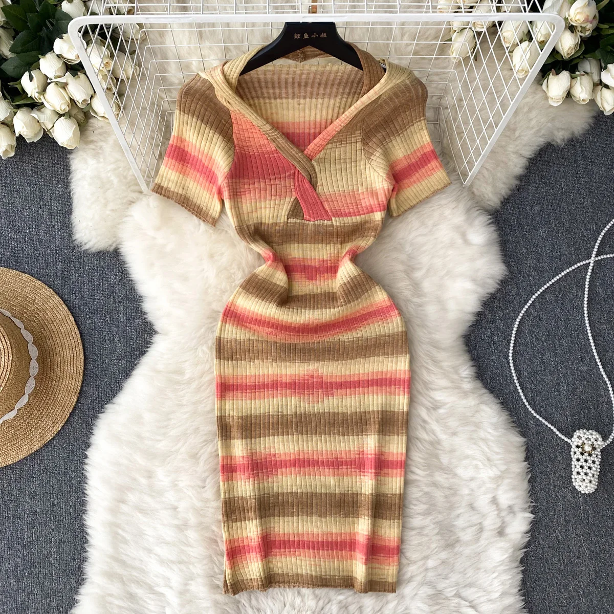 

Summer V-Neck Short Sleeve Knit Stripe Contrasting Colors Mini Dress Women Waist Thin Bodycon Above Knee Casual Dresses