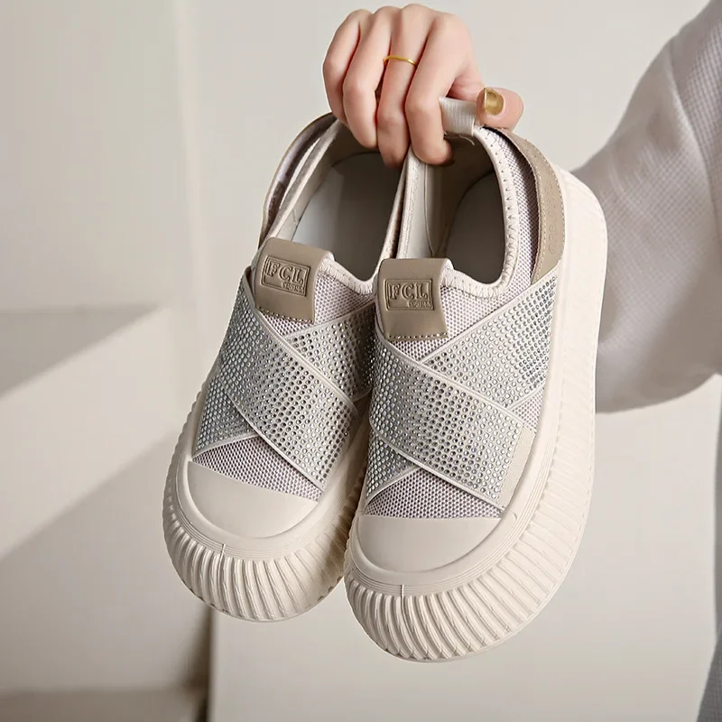 Женские кроссовки без шнуровки искусственная Вулканизированная подошва дышащие