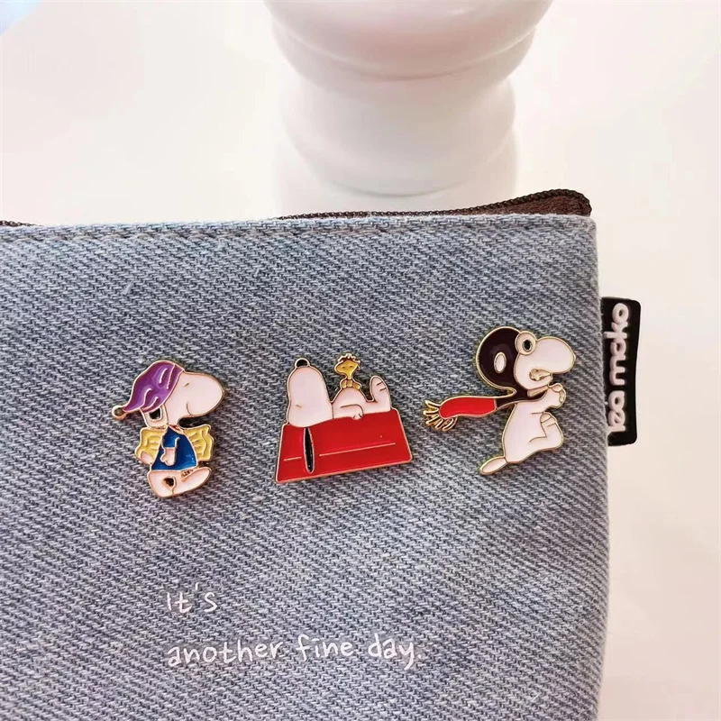 Cartoon Animation Animal Puppy Snoopys Alloy Brooch Badge Male Female Students Clothes Bag Accessories Decorations Mini Toy Gift