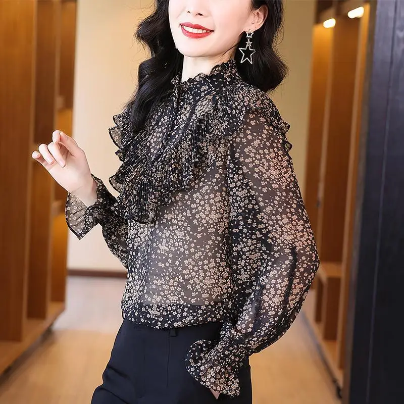 

Chiffon shirt women's spring 2022 new french retro aged blouse shirt high-grade foreign super fairy European shirt blouse tops