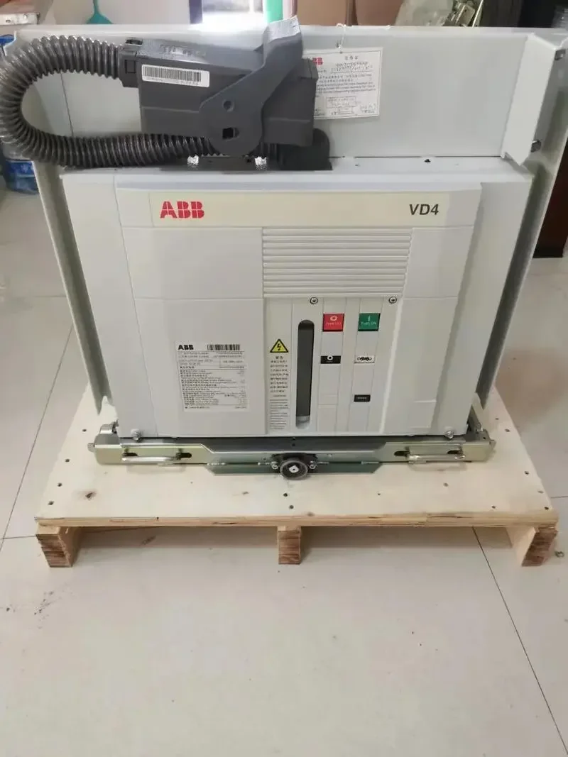 VD4-ABB Внутренний вакуумный автоматический выключатель VCB 12 кВ 24 36