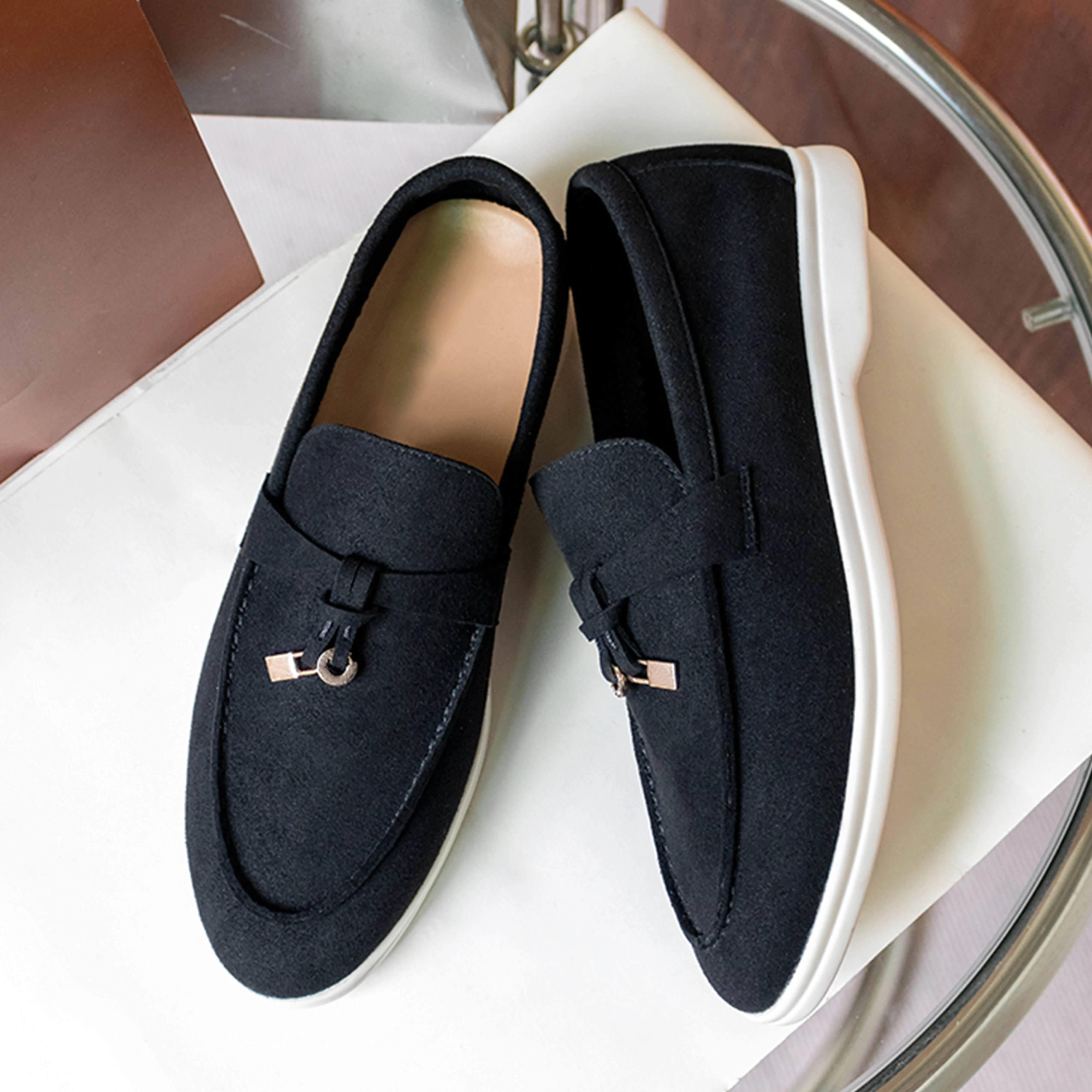 Round Toe Women's Loafers Men Tassel Metal Buckle Mules Slip-on Shoes for Women 2023 Comfortable and Elegant Women's Shoes Flats