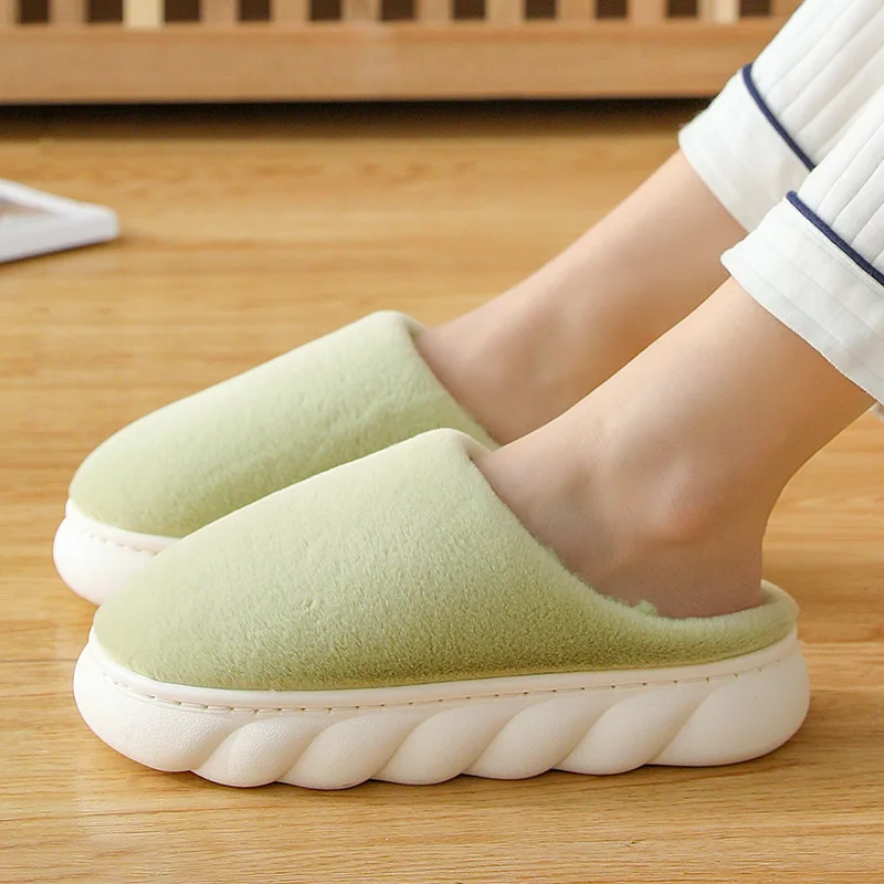 Winter Cotton Slippers Women Design Non-Slip Furry Warm Ladies' Slides Indoor Fluffy Soft Plush Unisex Memory Foam Platform Shoe