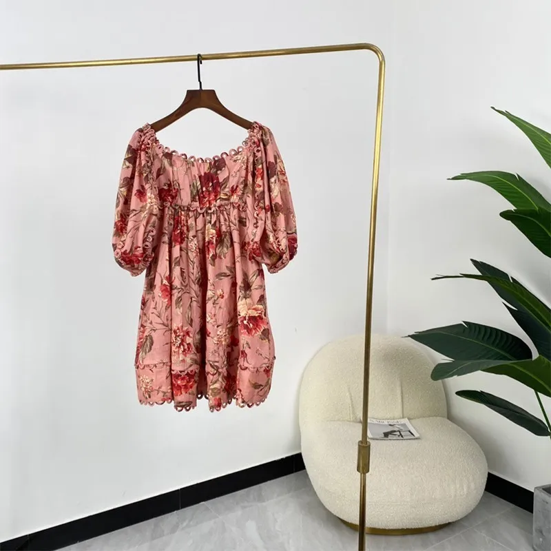 

Полукруглая красная Милая Мини-одежда с цветочным принтом для отдыха 2021 летняя льняная Женская одежда с рукавами-фонариками и квадратным в...