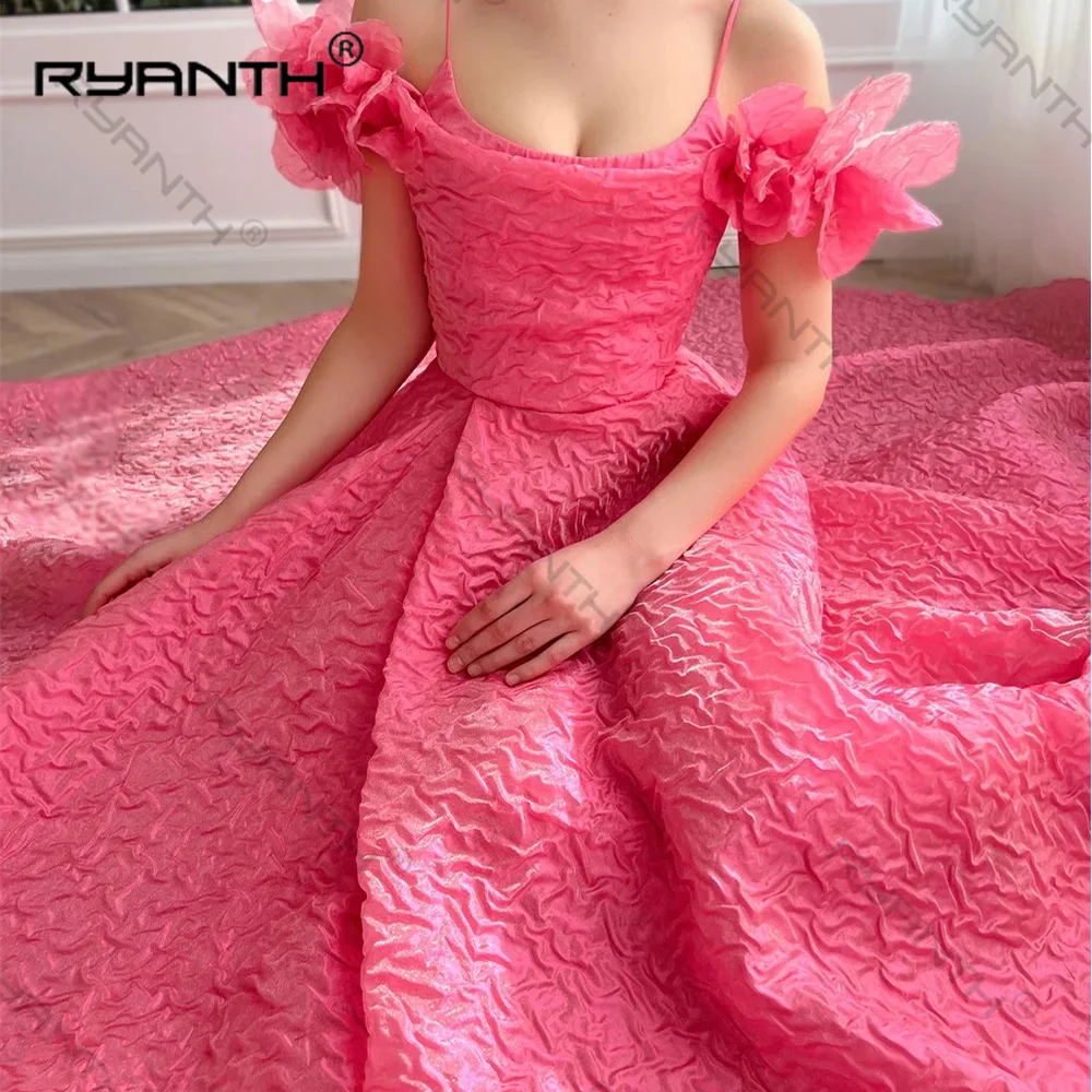 

Женское вечернее платье с цветочным принтом, открытыми плечами и Боковым Разрезом