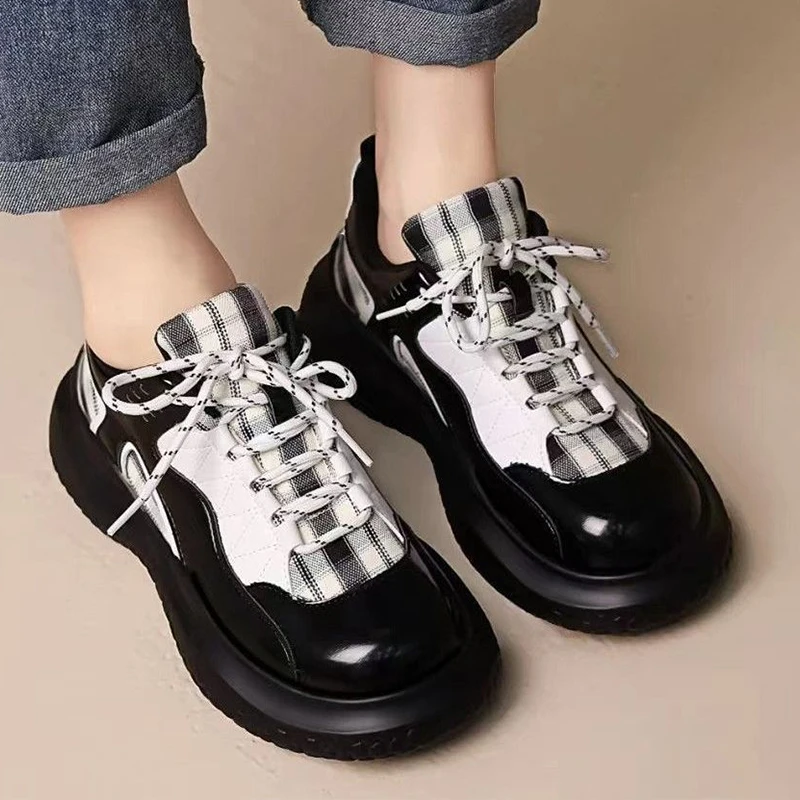 Casual Women Flats Sport Shoes New Trend 2023 Lace Up Fashio