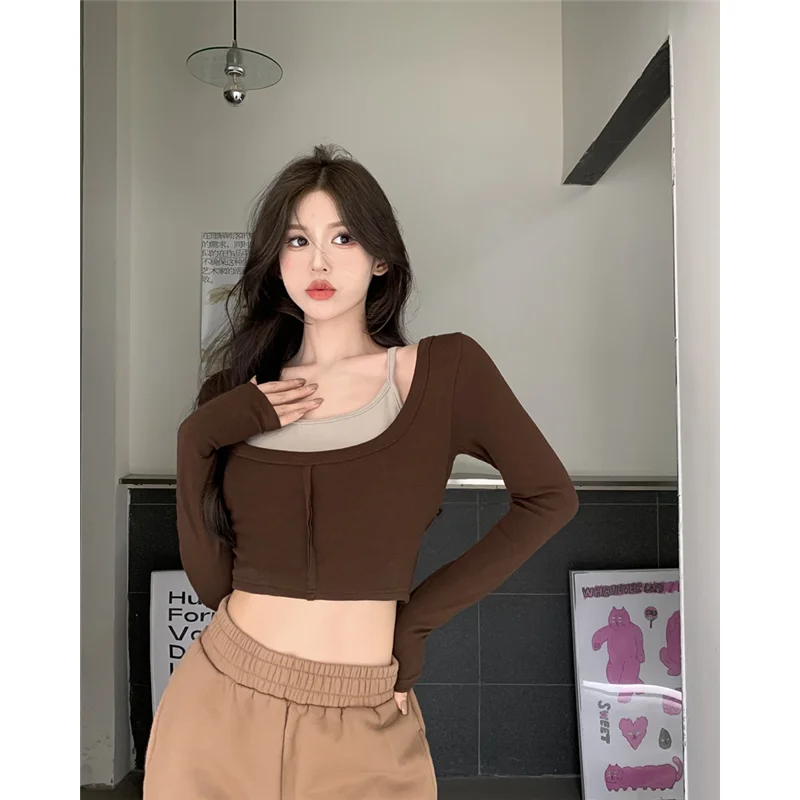 

2023 Spring New Splice Fake Two Piece Self-cultivation Long Sleeve Short T-shirt Temperament Versatile Female Underlay Shirt