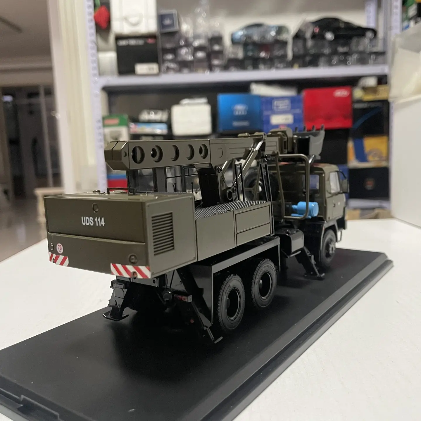 Фото Масштабная модель экскаватора Tatra 815 UDS114A из литого сплава, 1:43, классика, ностальгия, подарки для взрослых, сувенир, статическая модель для демонстрации №4