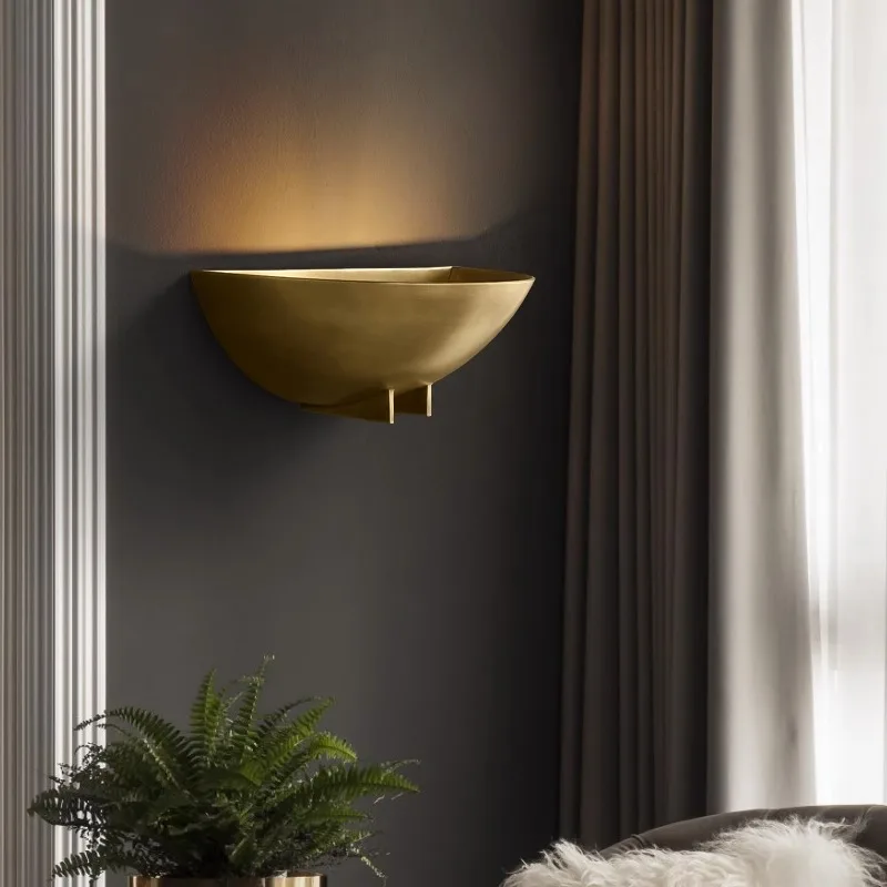 Настенный светильник в стиле ретро