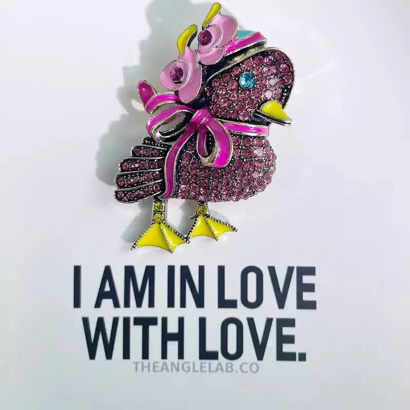 Фото Винтажные забавные броши в виде утят, розовые броши с рисунком утки и стразами, броши в виде животных для мальчиков и девочек, милые подарки, модные украшения для вечеринок №3