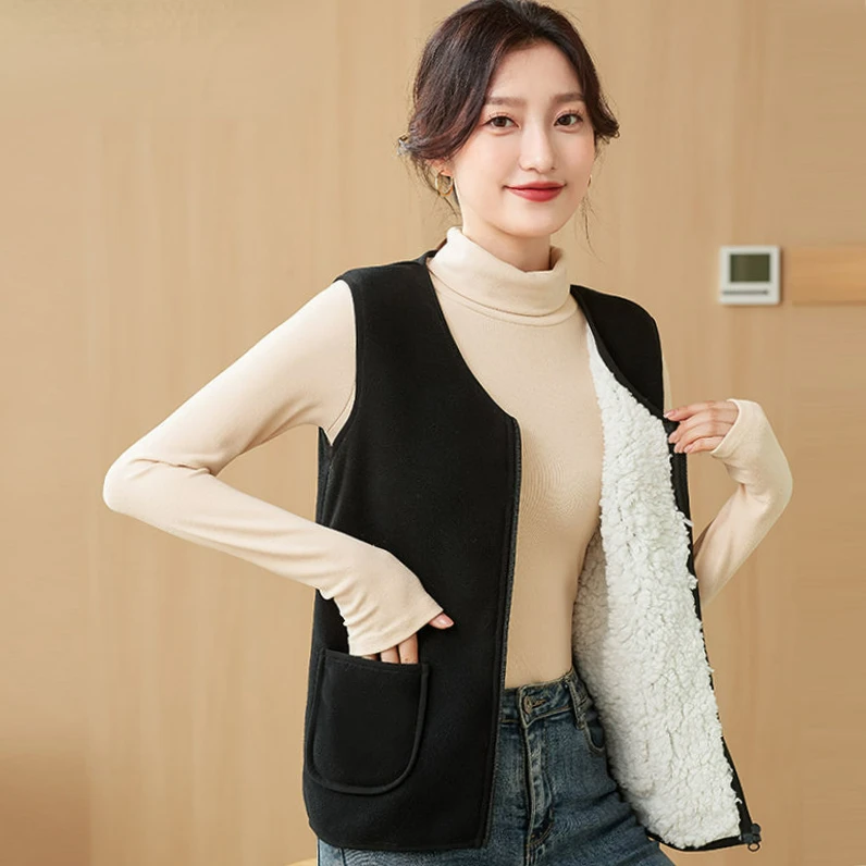 

Новинка, Женский пуховой жилет из хлопка, женский тонкий теплый жилет, Корейская версия, короткий свободный крой, универсальные большие парки для женщин H70