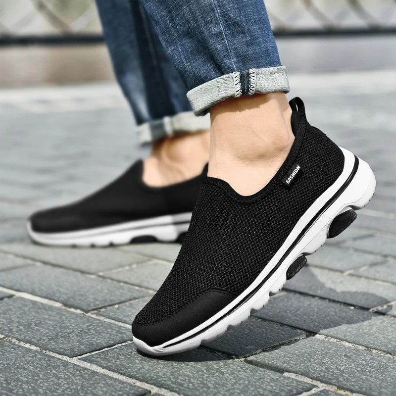 

Couple Casual Shoes 2023 Summer Outdoor Flats Fashion Light Slip on Walking Shoes for Men and Women Breathable Men's Sneakers