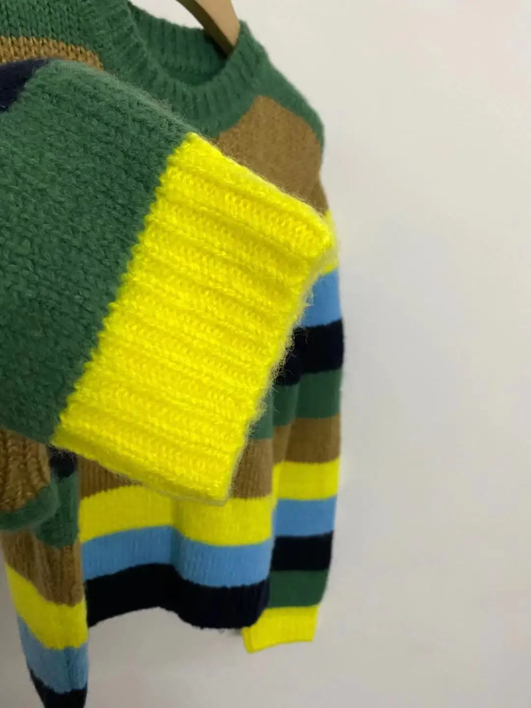 

Women Stripes Long Sleeve O-Neck Gradient Color Knit Sweater Pullover Female Jumpers Knitwear 2021 Fall Winter