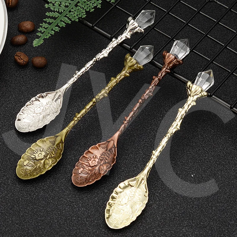 

Vintage carved crystal head pattern alloy leaf spoon Nordic creative mug coffee ice cream spoon mini spoon flower spoon