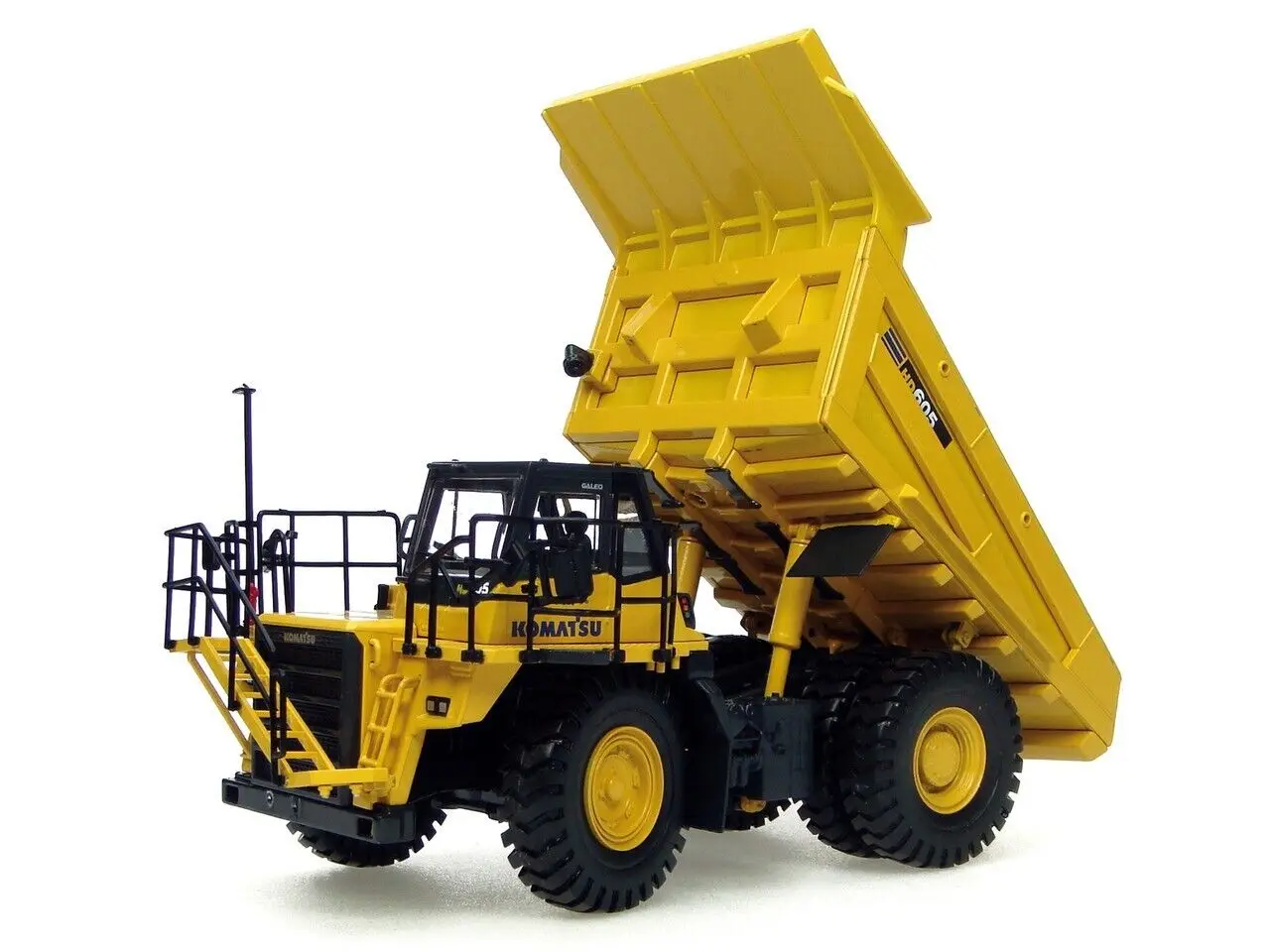 Внедорожный самосвал KOMATSU HD605, масштаб 1/50, отлитый под давлением модель UH8009