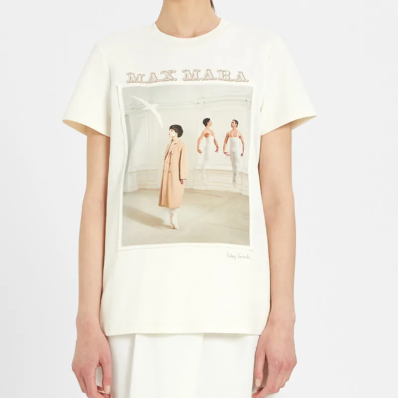 pull and bear friends t shirt