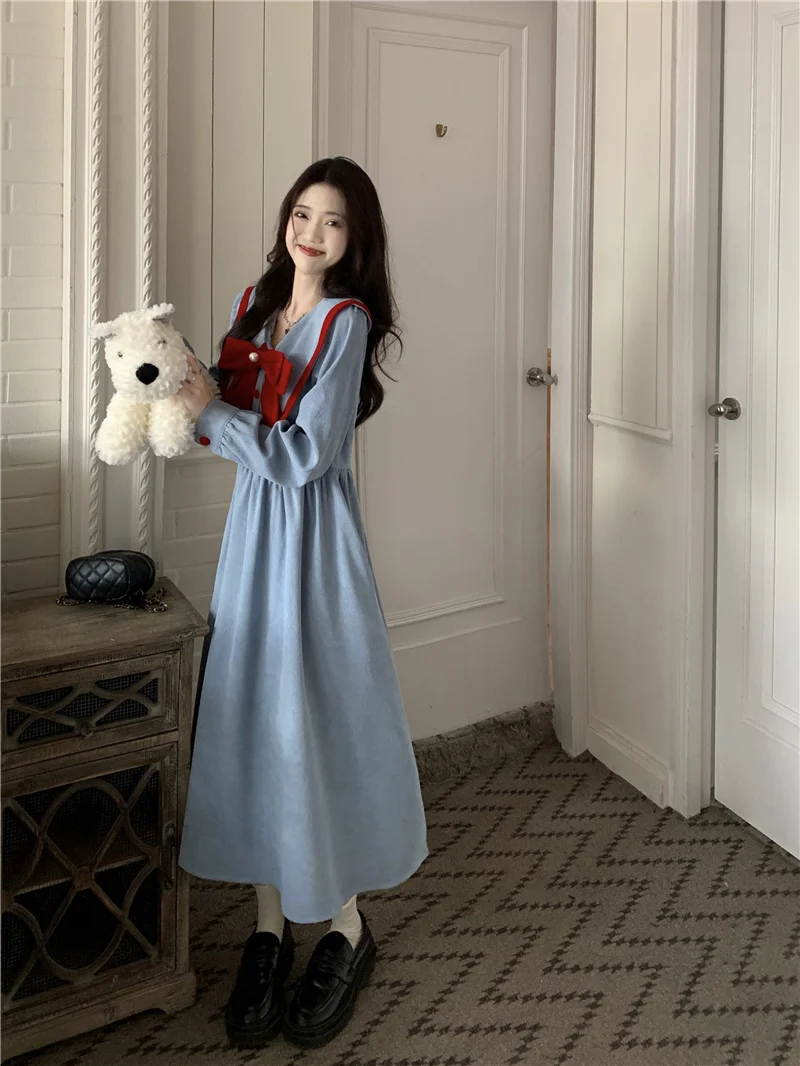 Женское вельветовое платье с бантом и длинным рукавом