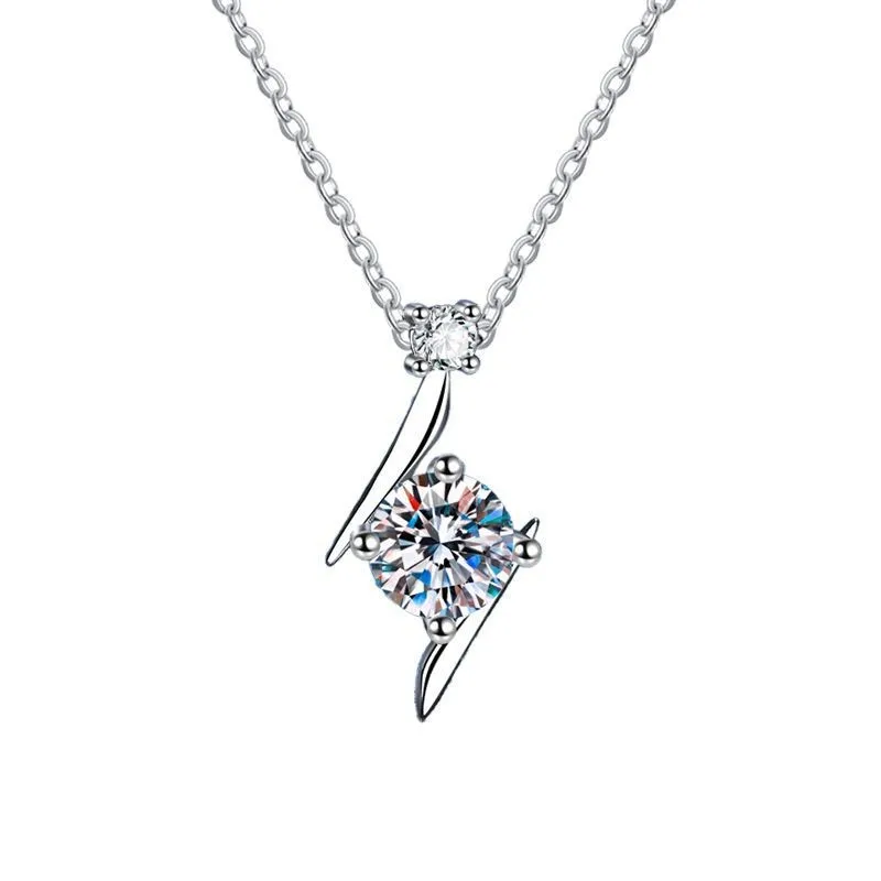 

XL021 Lefei Fashion Diamondset Luxury Simple Classic Moissanite Lighting Star Necklace Women s925 Sterling Silver Party Jewelry