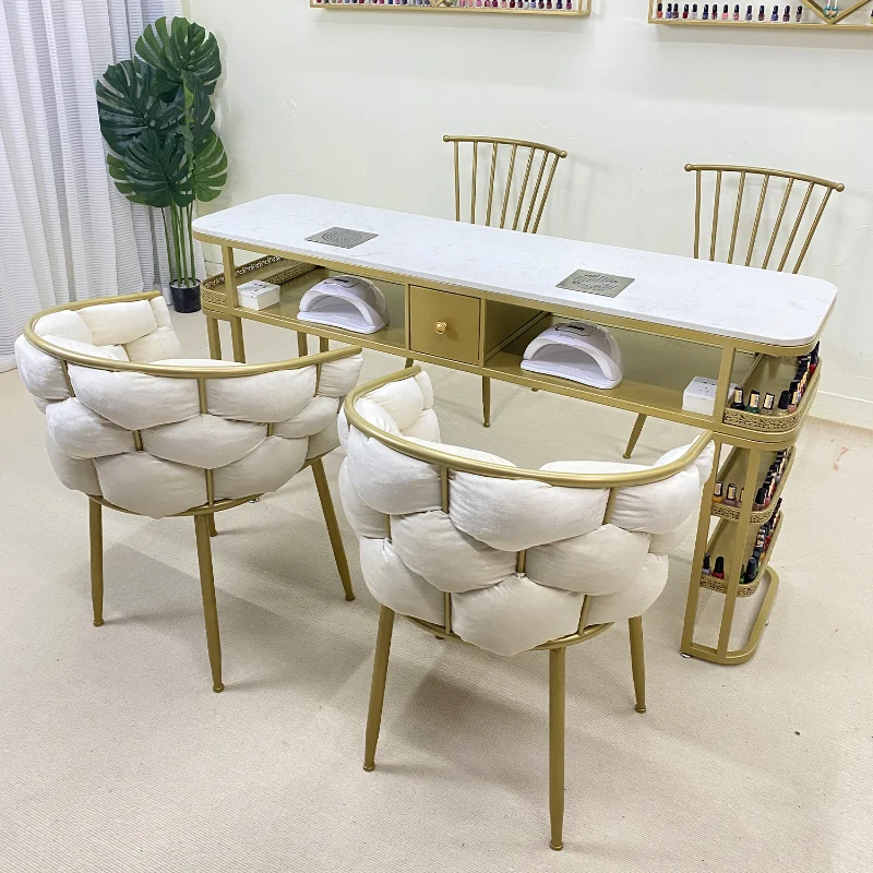 Настольная лампа для приема ногтей