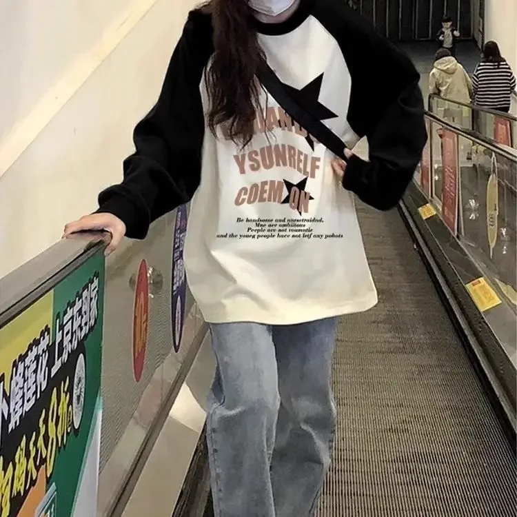 Женская свободная футболка с длинными рукавами и цветными блоками