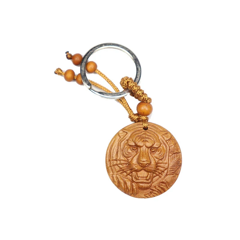 Цепочка для ключей из красного дерева с трехмерной гравировкой и подвеской в