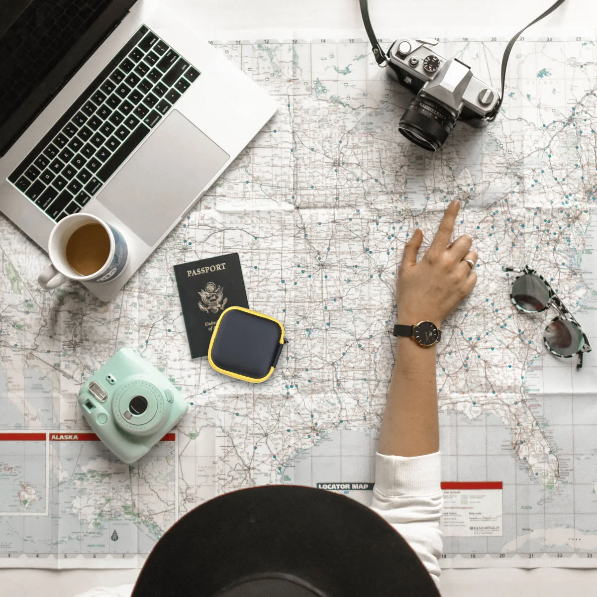 

4pcs Charging Cable Pouch Charging Cable Storage Case Electronic Organizer Earphones Pouch Earphones Holder Portable