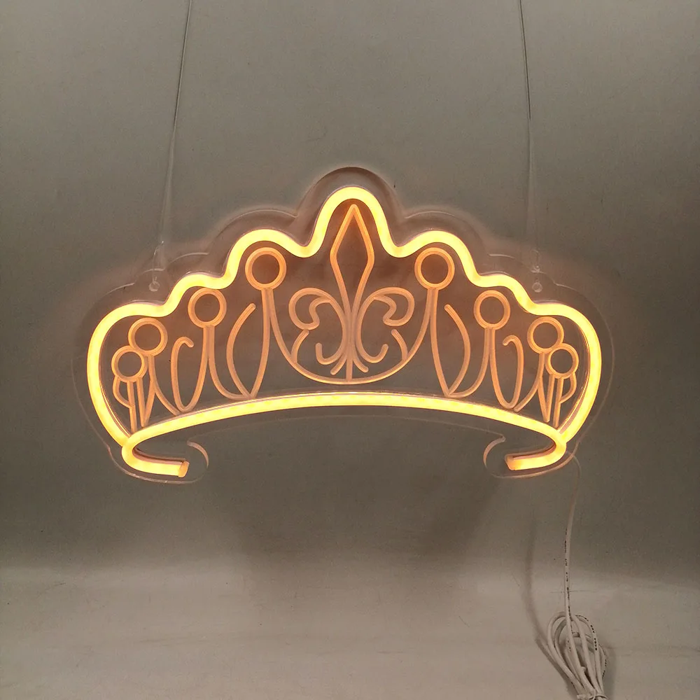 Неоновая светодиодная вывеска в виде короны 32x19 см |