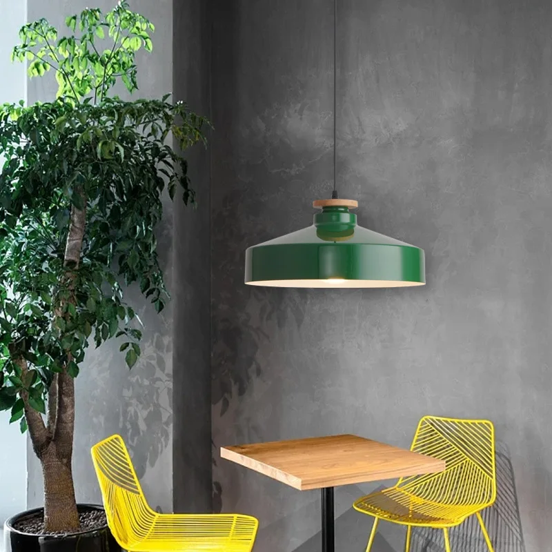 Металлический подвесной светильник