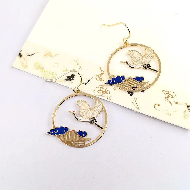 Элегантные серьги в китайском стиле с изображением благоприятных облаков и