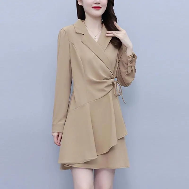Small group design sense dress for women spring and autumn wear loose long sleeve blocking suit collar temperament dress female