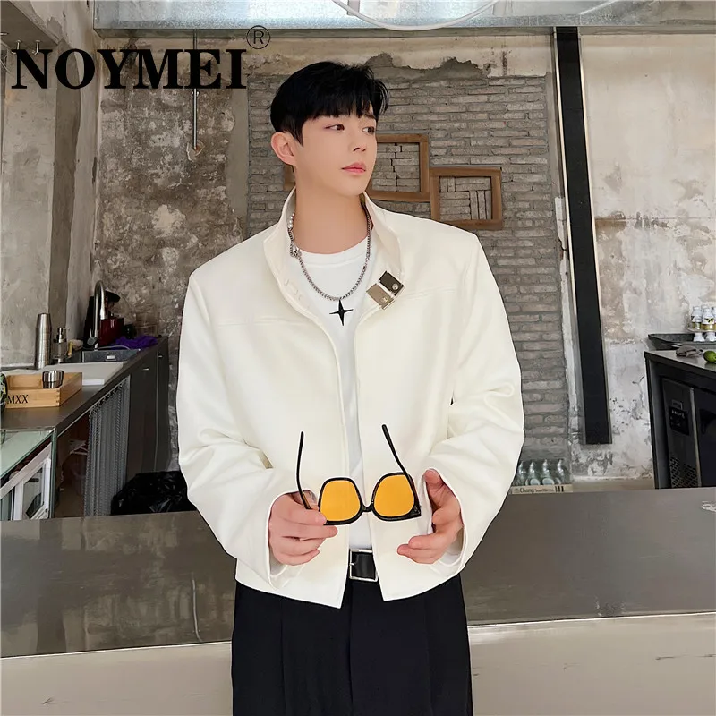 

NOYMEI Personalized Design Style Men's Standing Collar Short Jacket Metal Button Niche Korean Style Coat Solid Color Top WA2246