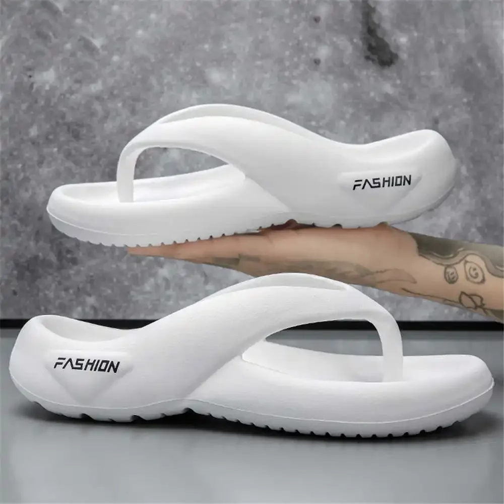 Демисезонные кроссовки номер 44 повседневные тапочки для дома мужская обувь