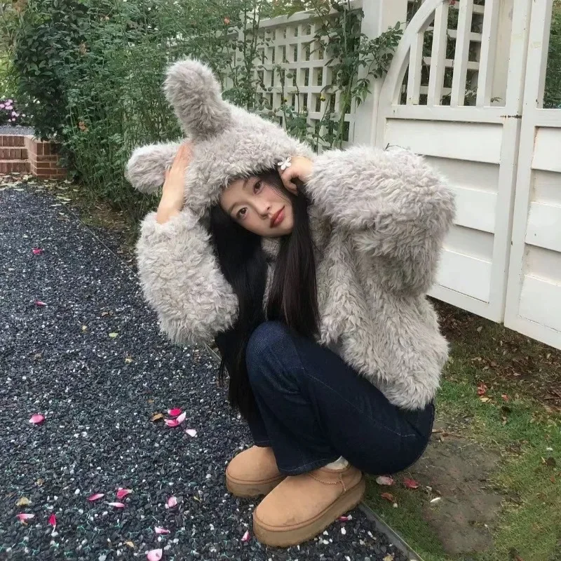 Милое плюшевое пальто с заячьими ушками и капюшоном на молнии женское в