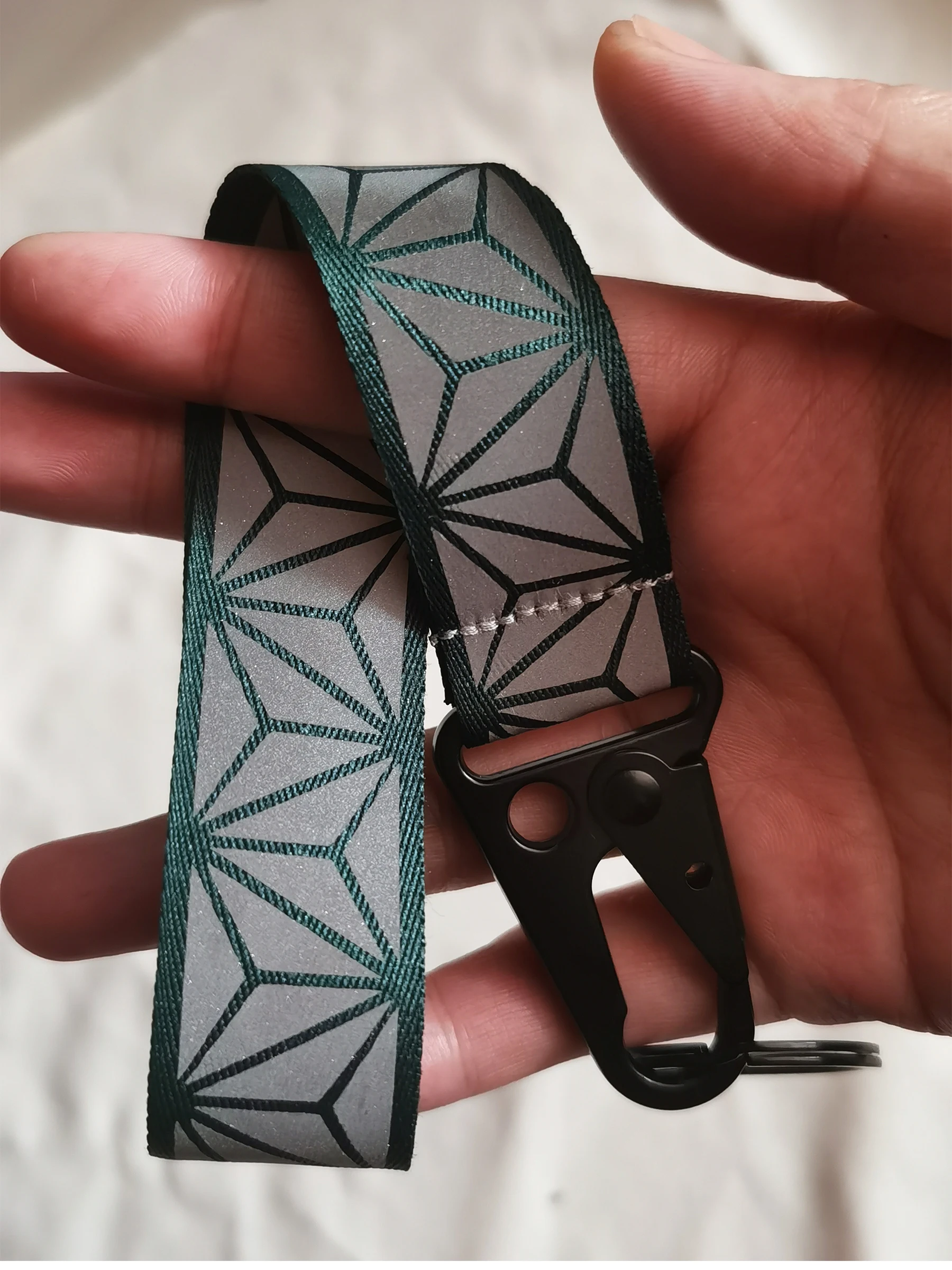 

Флуоресцентно-зеленые светоотражающие брелоки для сумки YHHS-58