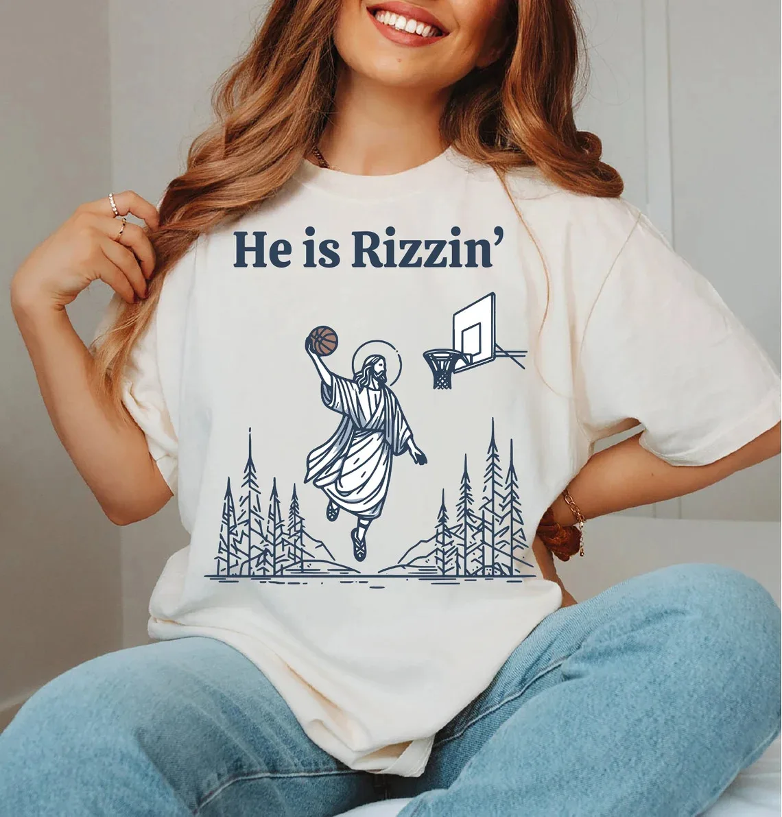 Забавная рубашка на Пасхальный день He Is rizzine с Иисусом играть в баскетбол юмором