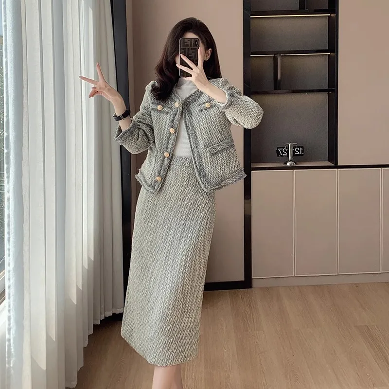 

High Quality Autumn Winter French Vintage Tweed Two Piece Set For Women Chic Jacket Coat +Long Skirt Sets Tassels 2 Piece Suits