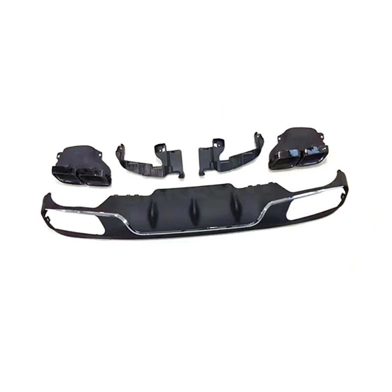 Для Benz W213 2017-2019 стандартный задний бампер автомобиля E-класса изменен на E63 AMG с диффузором заднего бампера и выхлопными трубами.