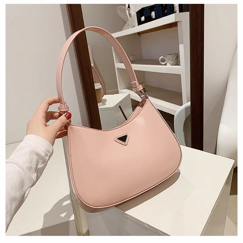 

Elegant Women's Shoulder Bag 2022 New Moon Bag Leather Luxury Female Designer Underarm Bag Simple Fashion Zipper Bag Imitation