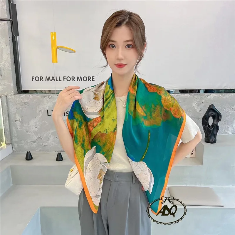 

Live Supply 90cm Large Kerchief Artificial Silk Printed Scarf Korean Fashion All-Match Hair Band Scarf Scarf