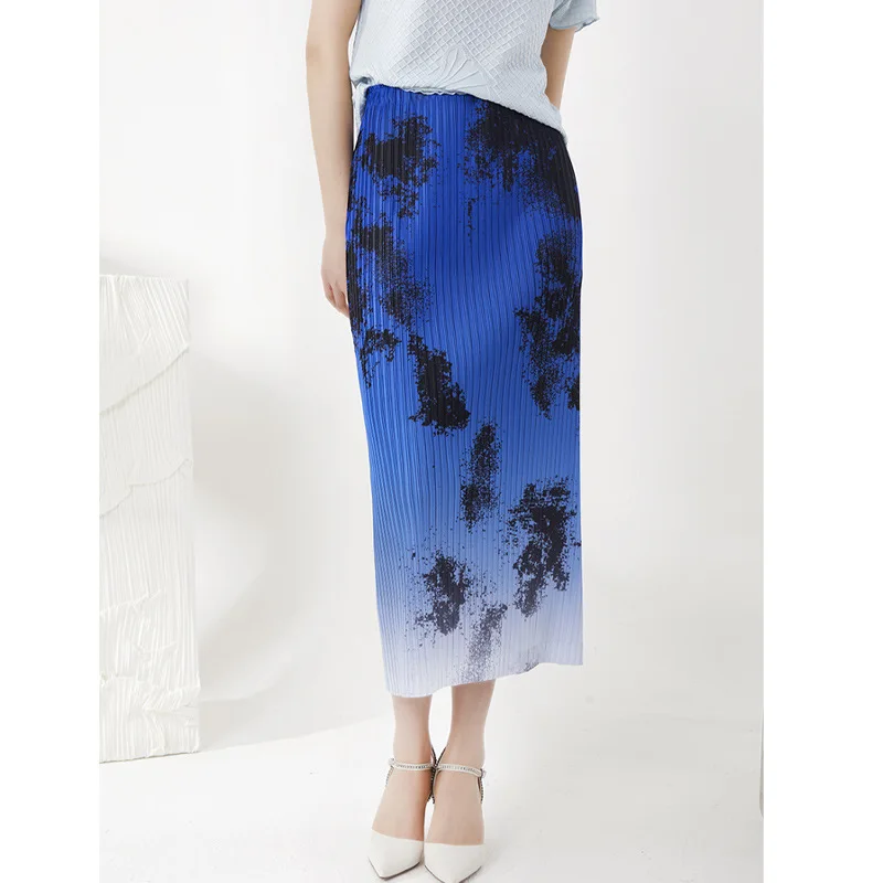 

Женская плиссированная юбка миаке, новая прямая юбка с завышенной талией и принтом граффити, универсальная Однослойная юбка с разрезом сзади