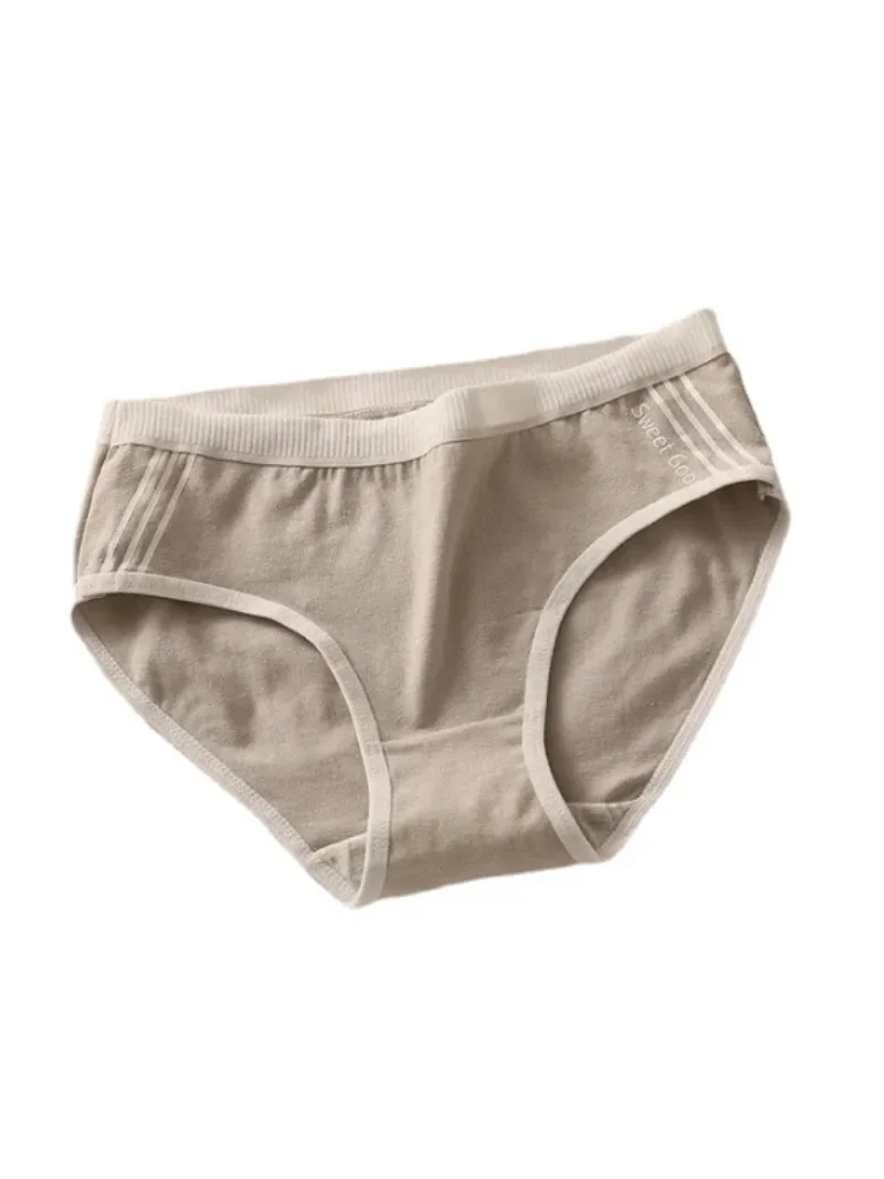 Жыныстық қатынас үшін ең жас неше жас? Жас қыздардың эротикалық фотосуреттері