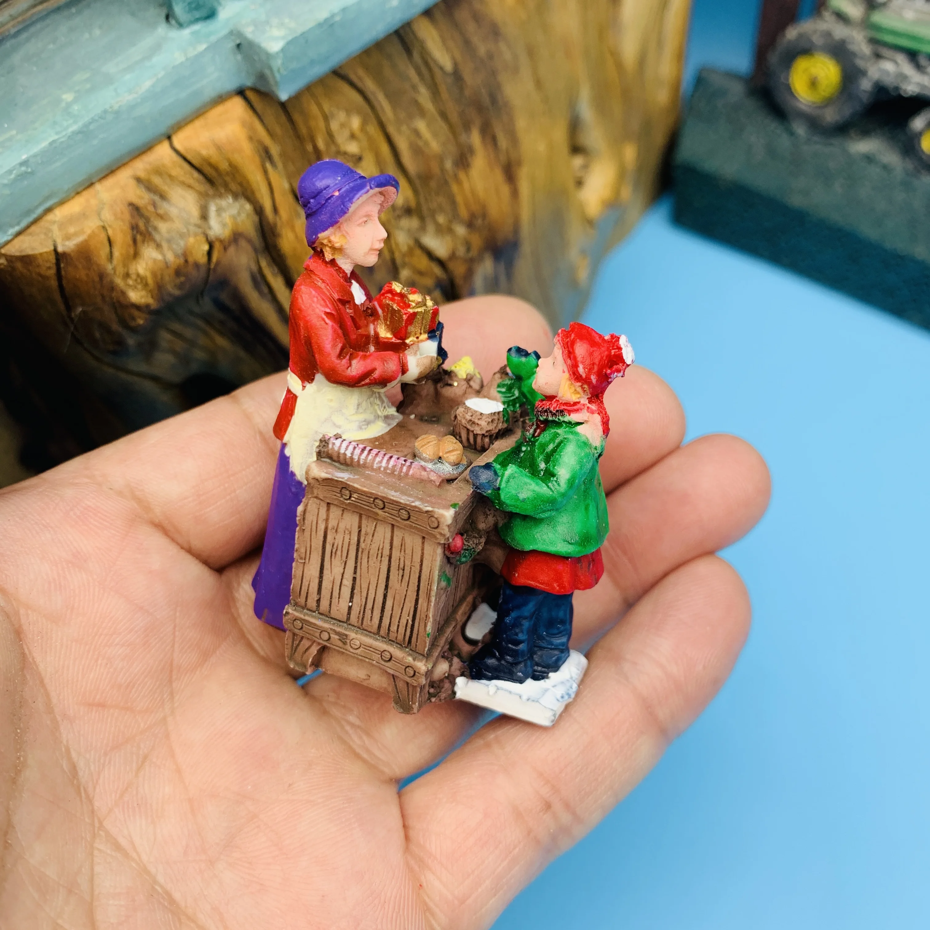 

Миниатюрная кукла для сада