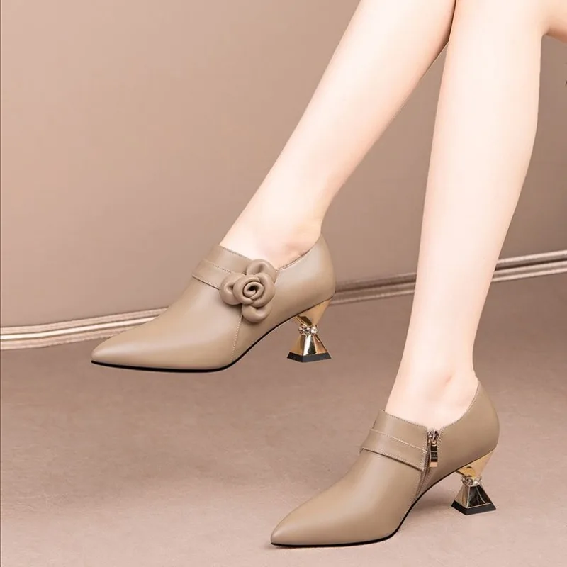 Натуральные толстые туфли с глубоким вырезом модные тонкие женские цветочным