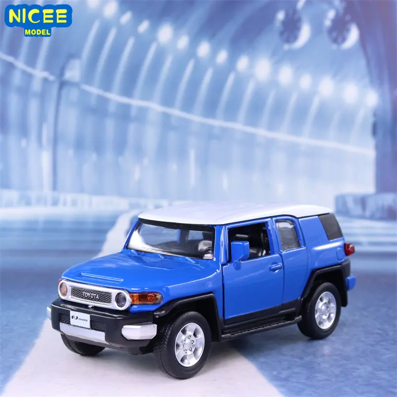 

1:32 Toyota FJ CRUISER High Simulation Diecast Metal Alloy Model car Sound Light Pull Back Collection Kids Toy Gifts F58