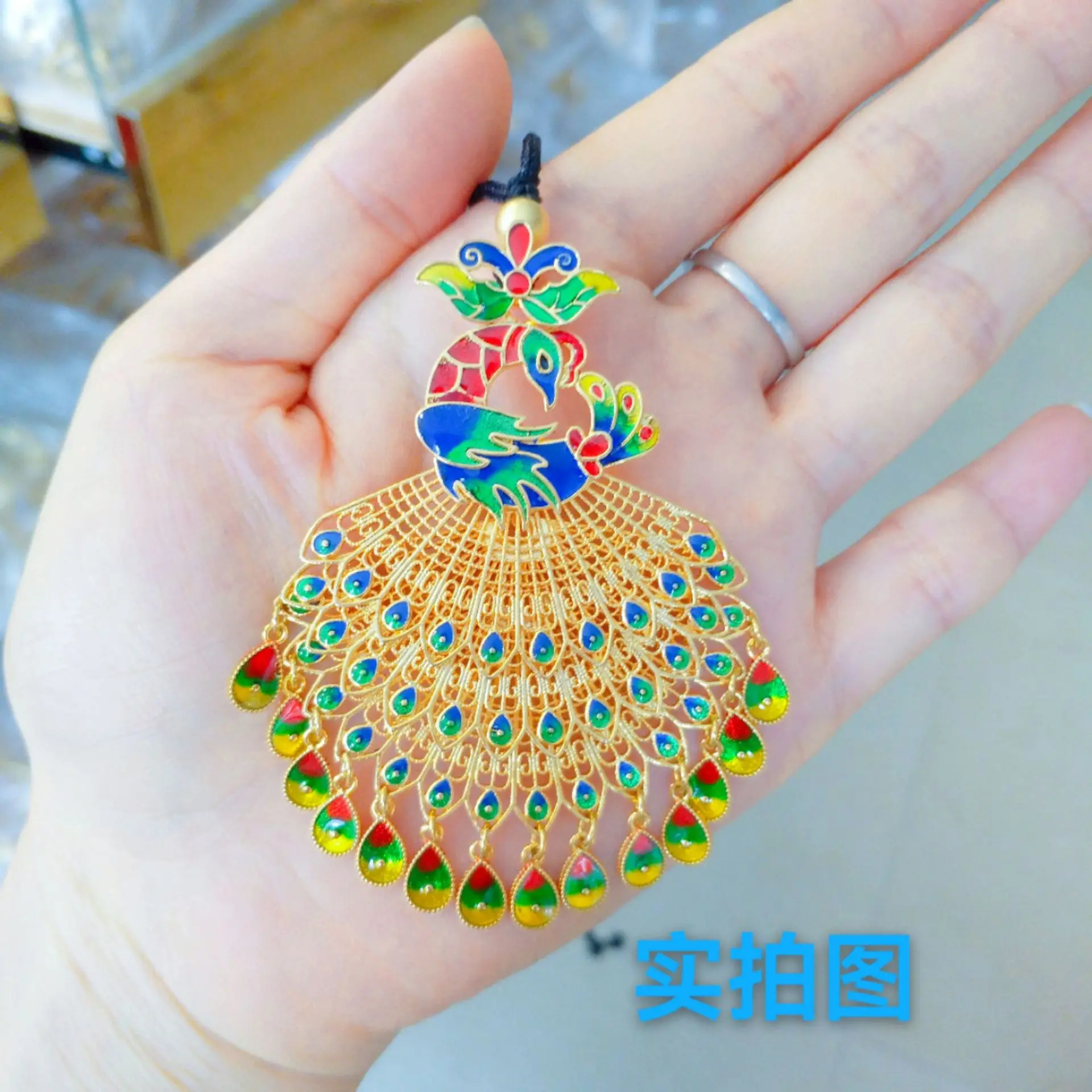 Женское ожерелье из чистого золота с эмалью 24 карата и открытым хвостом