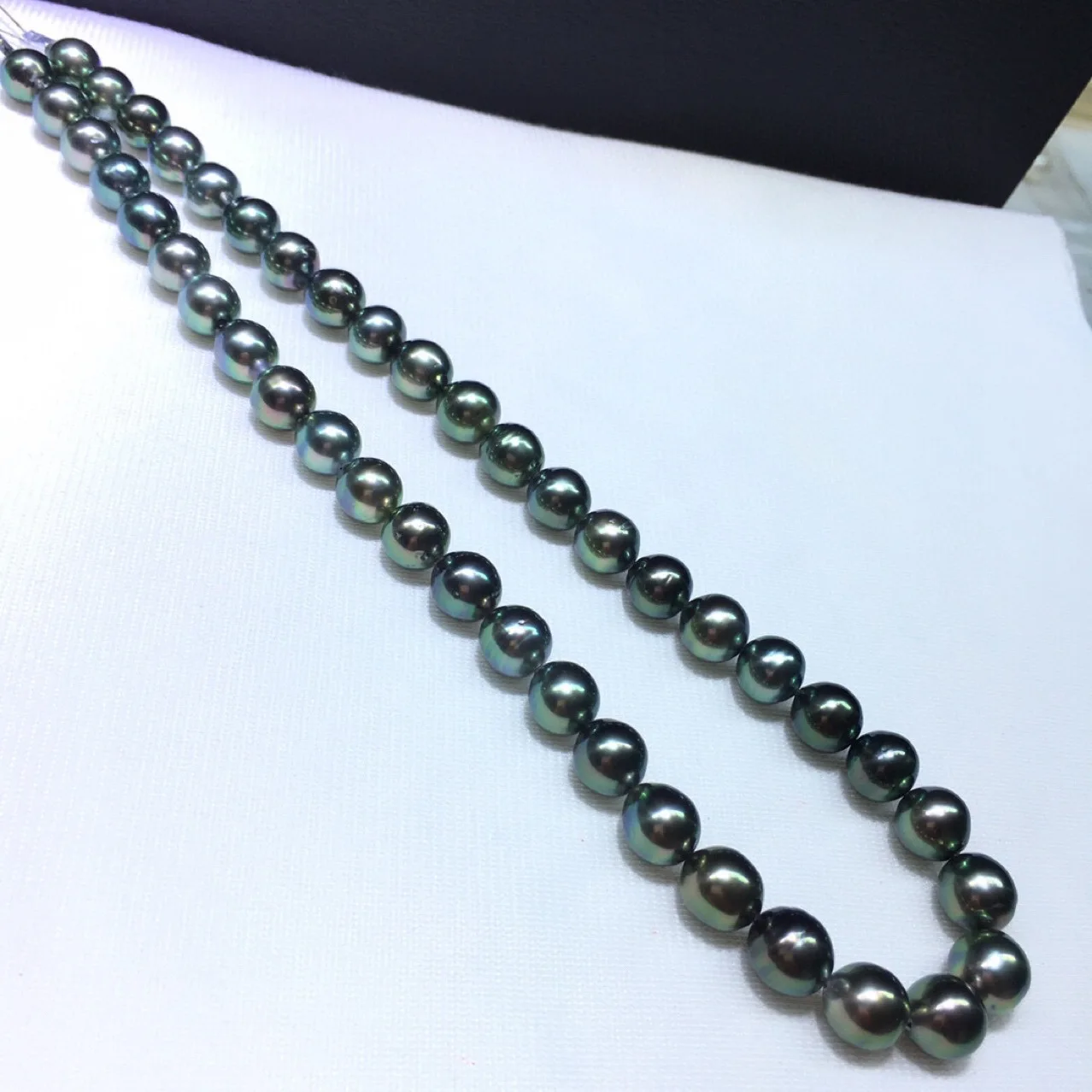 

Huge Charming 18"10-11mm Natural Sea Genuine Black Peacock Round Pearl Necklace Free Shipping For Women Jewelry Necklaces