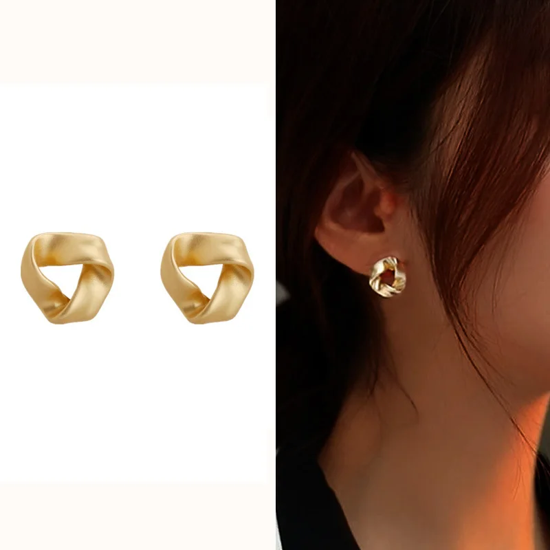 

Женские матовые серьги-гвоздики, серьги золотого цвета с геометрическим узором, массивные ювелирные украшения, 2022