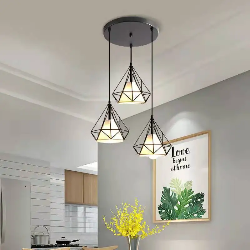 

Винтажный подвесной светильник с 3 головками в стиле ретро