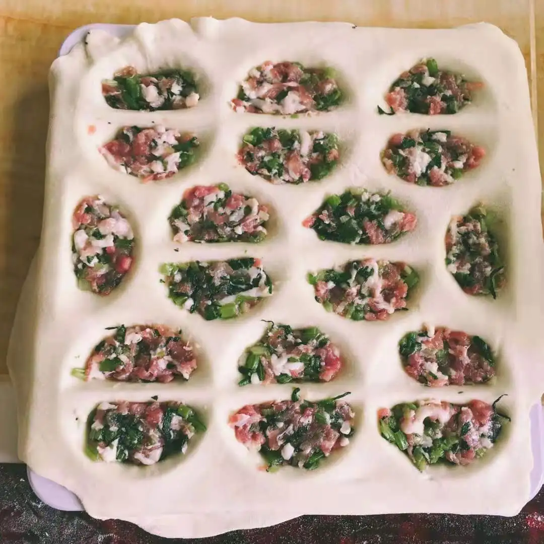 

18 Holes Dumpling Mould Ravioli Maker Kitchen Gadget Dumplings Accessories Jiaozi Maker Device Easy DIY Meat Pelmeni Mold